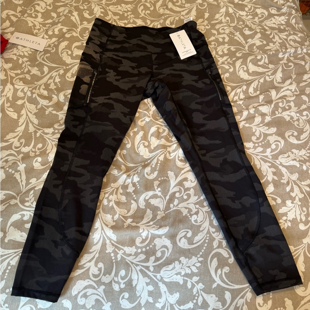 Athleta Rainer Reflective Tight Size 1X NWT